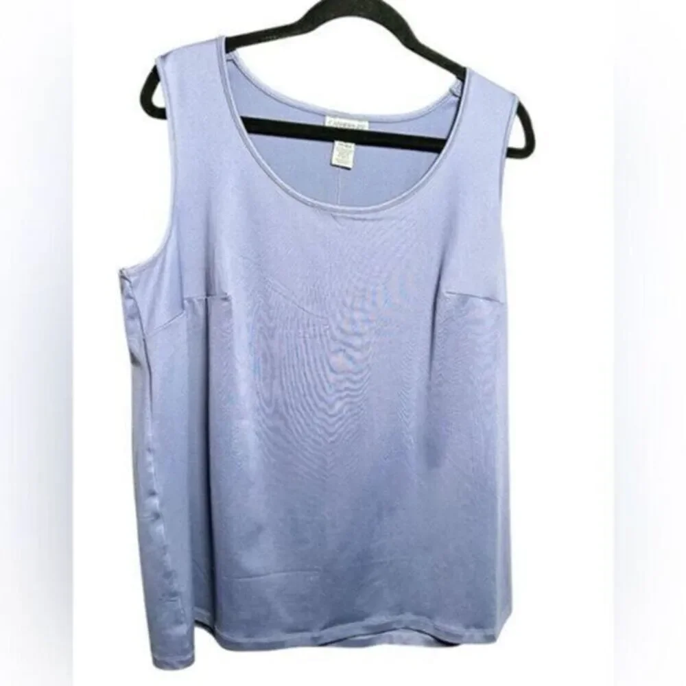 EUC Catherine’s Plus Size Lavender Sleeveless Blouse Layering Top- Size 0X 14/16 - Picture 3 of 7